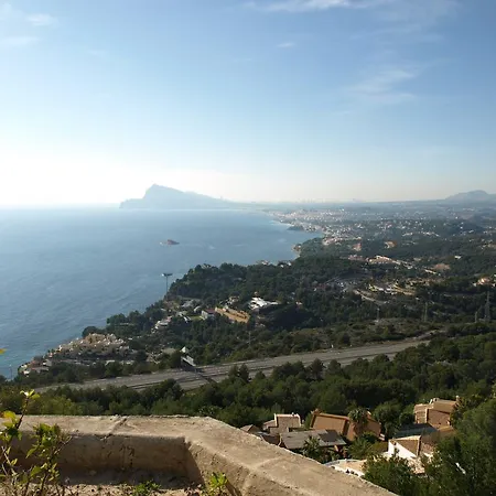 Bahia Altea 8-4 *