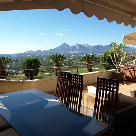 Bahia Altea 8-4